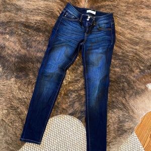 KanCan dark skinny LIKE NEW